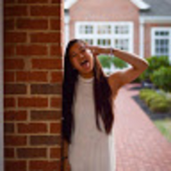 Meet your Posher, Melissa - Picture 1 of 1